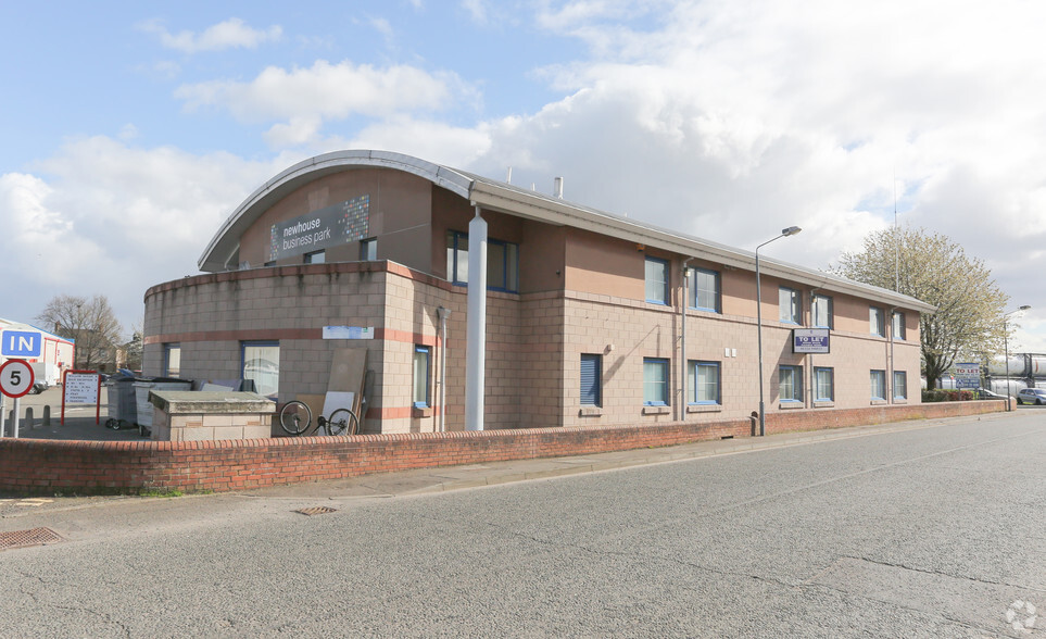 Newhouse Rd, Grangemouth à vendre - Photo principale - Image 1 de 1