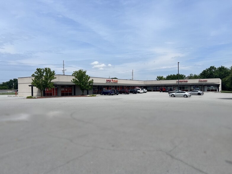 5124 Pine Island Ct, Crown Point, IN for sale - Building Photo - Image 1 of 1
