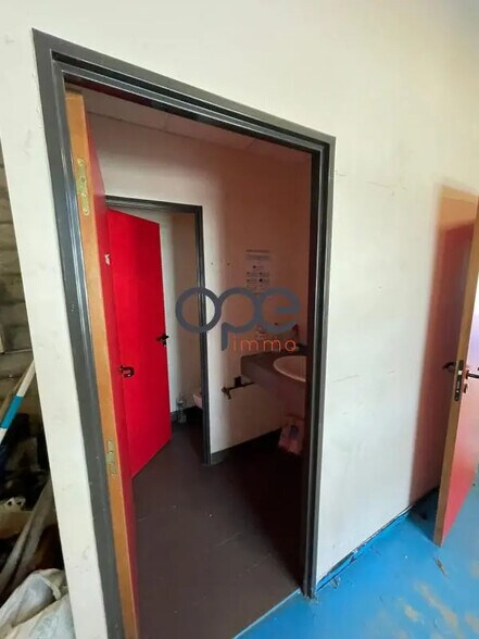 Industrial in Gonesse for lease - Interior Photo - Image 3 of 7