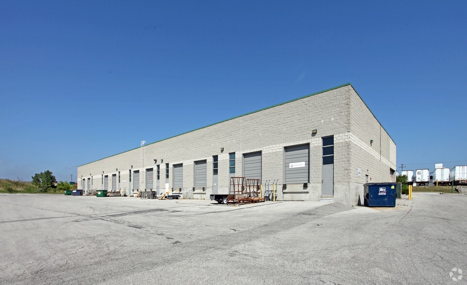 352 Bayly St W, Ajax, ON for lease - Building Photo - Image 3 of 6