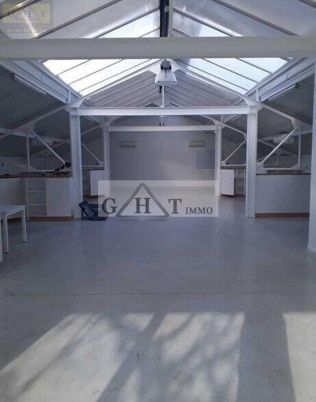 Industrial in Saint-Maur-des-Fossés for sale - Building Photo - Image 2 of 3