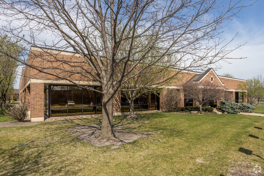 5401-5403 Victoria Ave, Davenport, IA for sale - Building Photo - Image 1 of 1