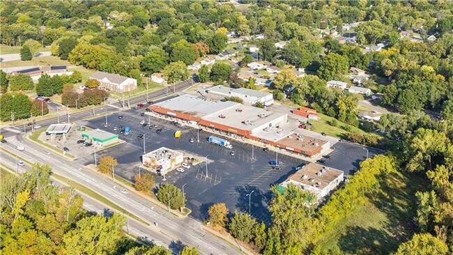 Plus de détails pour Holiday Hills – Commerce de détail à vendre, Kansas City, MO