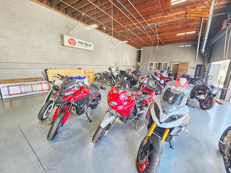 3331 N Verdugo Rd, Glendale, CA for lease - Building Photo - Image 3 of 7