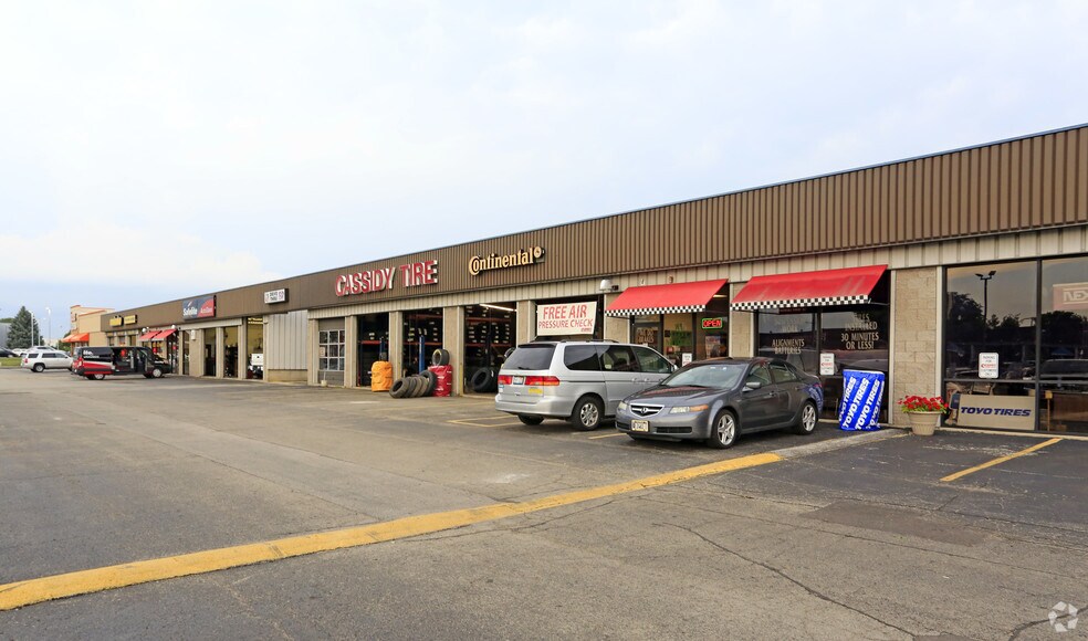 1580 W Ogden Ave, Naperville, IL à louer - Photo du bâtiment - Image 2 de 5