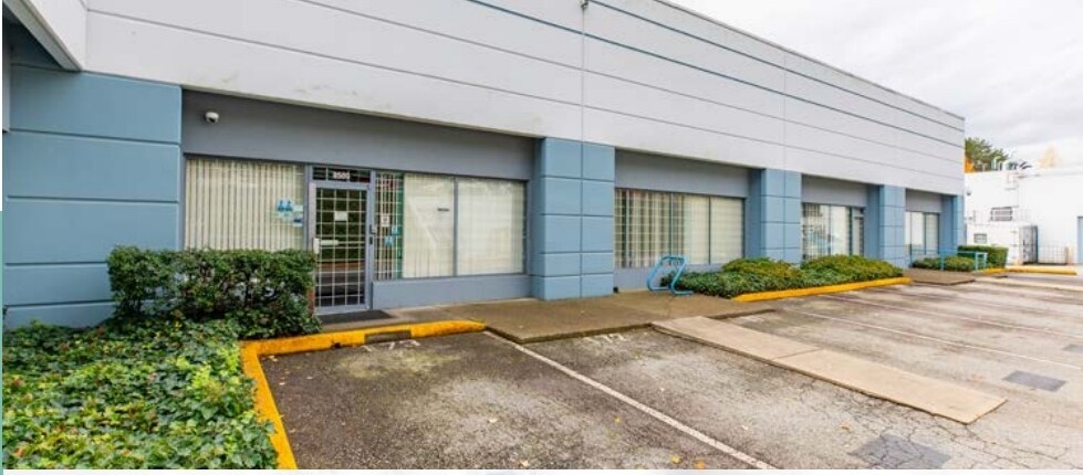 8500-8544 Baxter Pl, Burnaby, BC à louer - Photo du bâtiment - Image 3 de 7