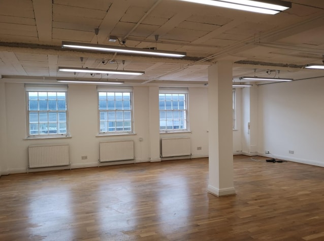 87-88 Turnmill St, London for lease - Interior Photo - Image 2 of 6