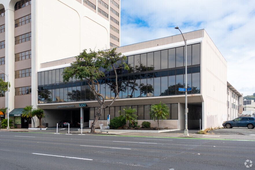 1350 S King St, Honolulu, HI à louer - Photo du bâtiment - Image 3 de 7
