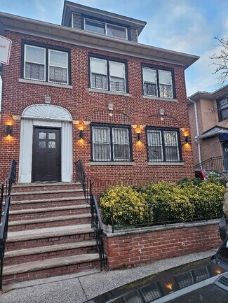 Plus de détails pour 3733 75th St, Jackson Heights, NY - Multi-résidentiel à vendre
