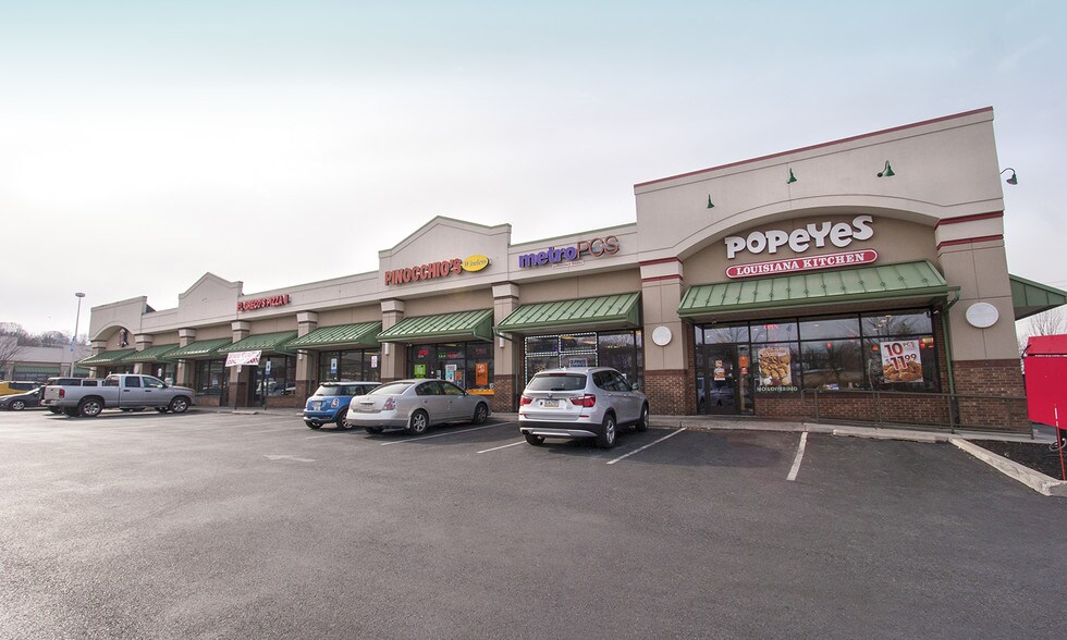 1302 Hanover Ave, Allentown, PA for sale - Primary Photo - Image 1 of 7