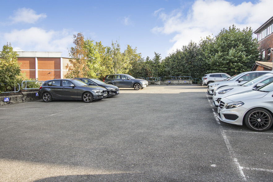 286 Chase Road, Londres à louer - Photo du bâtiment - Image 2 de 6