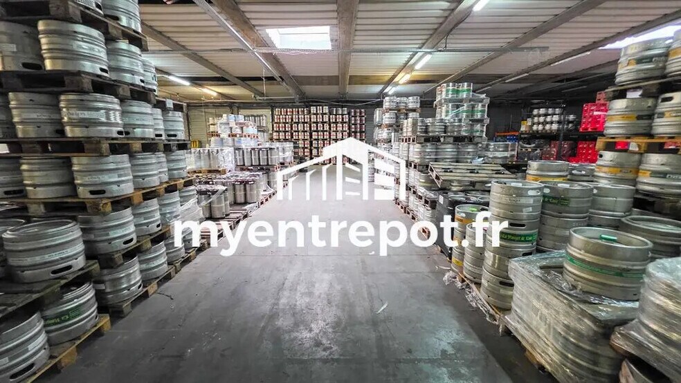 Flex dans Marseille à louer - Photo du bâtiment - Image 3 de 7