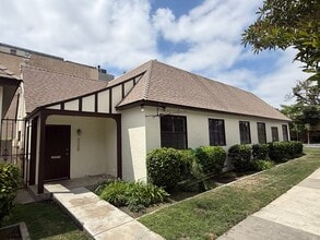 220-226 W Cypress St, Anaheim, CA for lease Interior Photo- Image 1 of 12