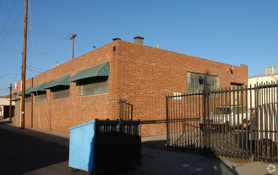 2302 E 38th St, Vernon, CA for sale - Building Photo - Image 2 of 14