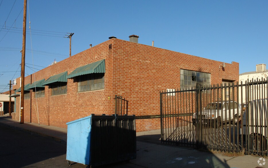 2302 E 38th St, Vernon, CA à vendre - Photo du bâtiment - Image 2 de 14