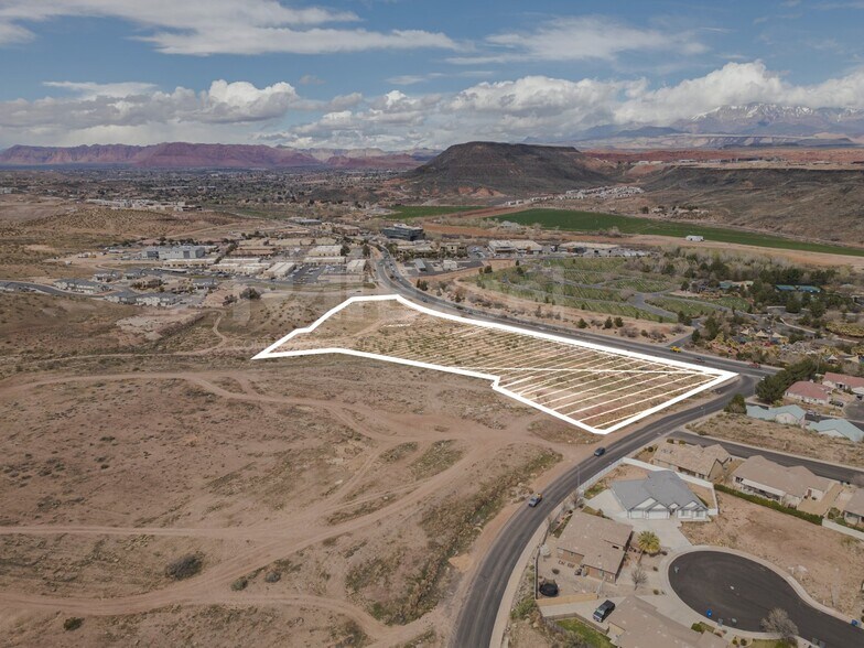 1777 Dixie Dr, St George, UT à vendre - Aérien - Image 3 de 6