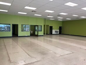 3996 W Ina Rd, Tucson, AZ for lease Interior Photo- Image 2 of 5