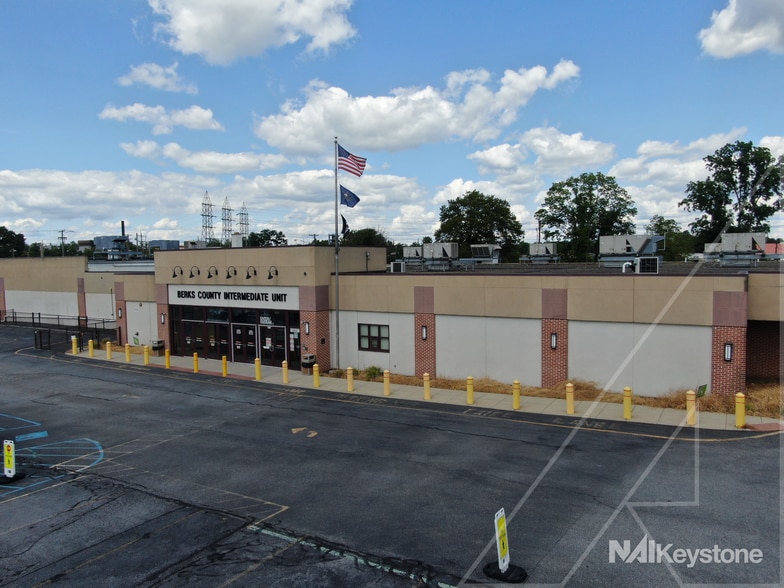 2101 Centre Ave, Reading, PA for lease - Building Photo - Image 2 of 8