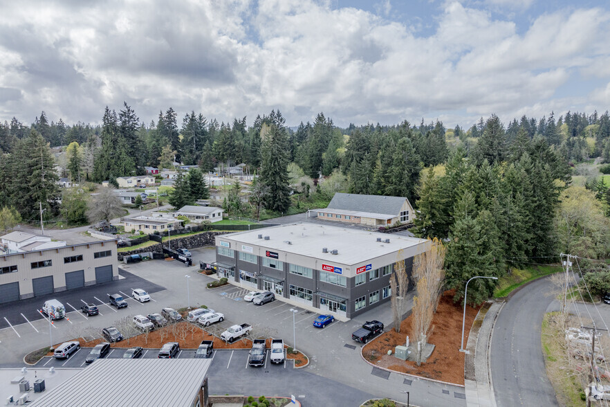 5373 Auto Center Way, Bremerton, WA for lease - Building Photo - Image 2 of 5