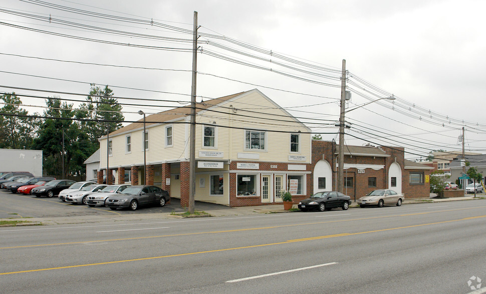 5355 Main St, Williamsville, NY à vendre - Photo principale - Image 1 de 1