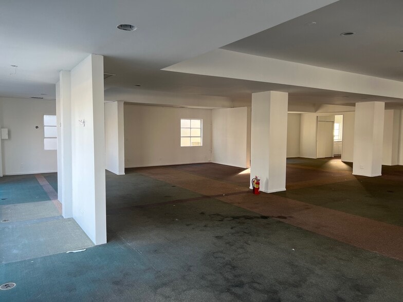 853-857 N La Cienega Blvd, West Hollywood, CA à louer - Photo intérieure - Image 3 de 26