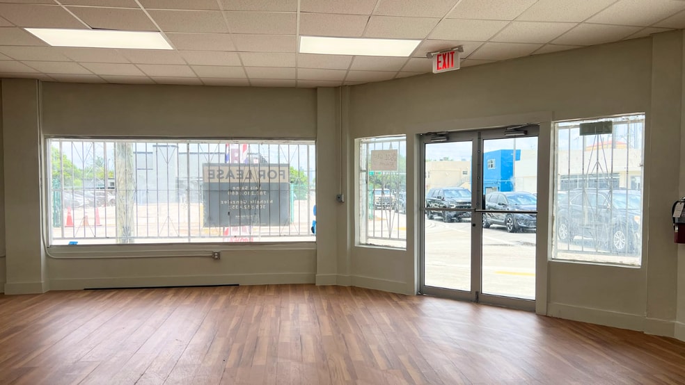 2601 W Flagler St, Miami, FL for lease - Building Photo - Image 3 of 5