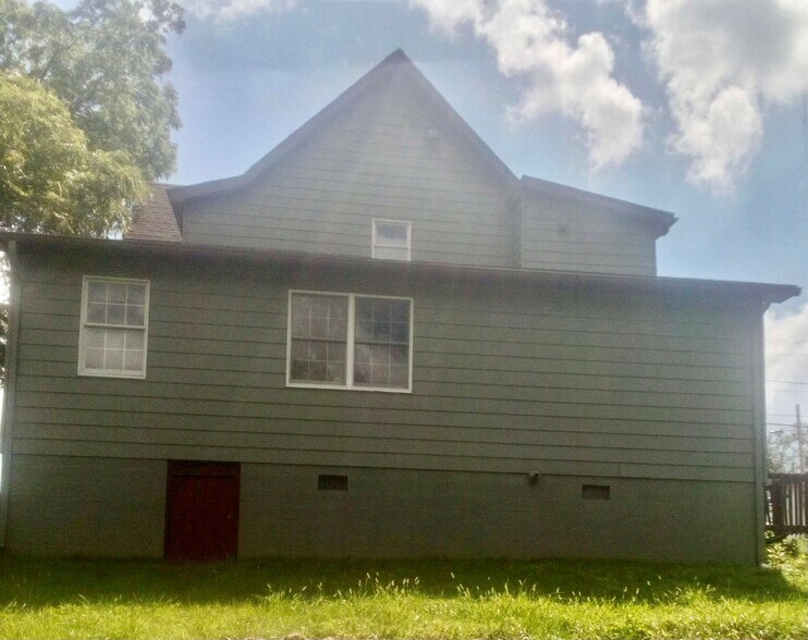 604 S Oakwood Ave, Beckley, WV à vendre - Photo du bâtiment - Image 2 de 32