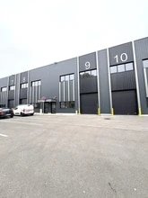 Avenue Du Centaure, Cergy for lease Interior Photo- Image 1 of 4