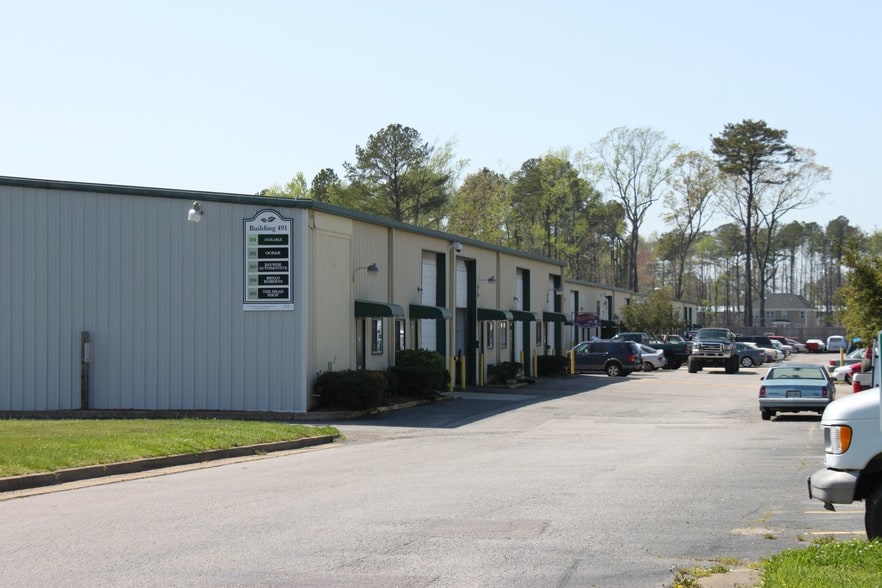 493 London Bridge Rd, Virginia Beach, VA for lease - Building Photo - Image 2 of 6