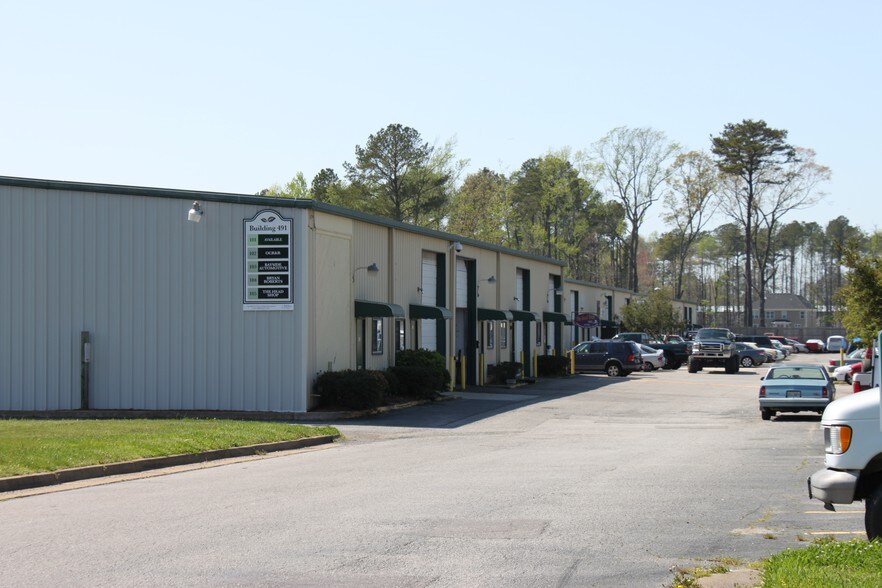 493 London Bridge Rd, Virginia Beach, VA à louer - Photo du bâtiment - Image 2 de 6