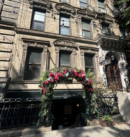 141 W Tenth St, New York, NY à louer - Photo du bâtiment - Image 1 de 1