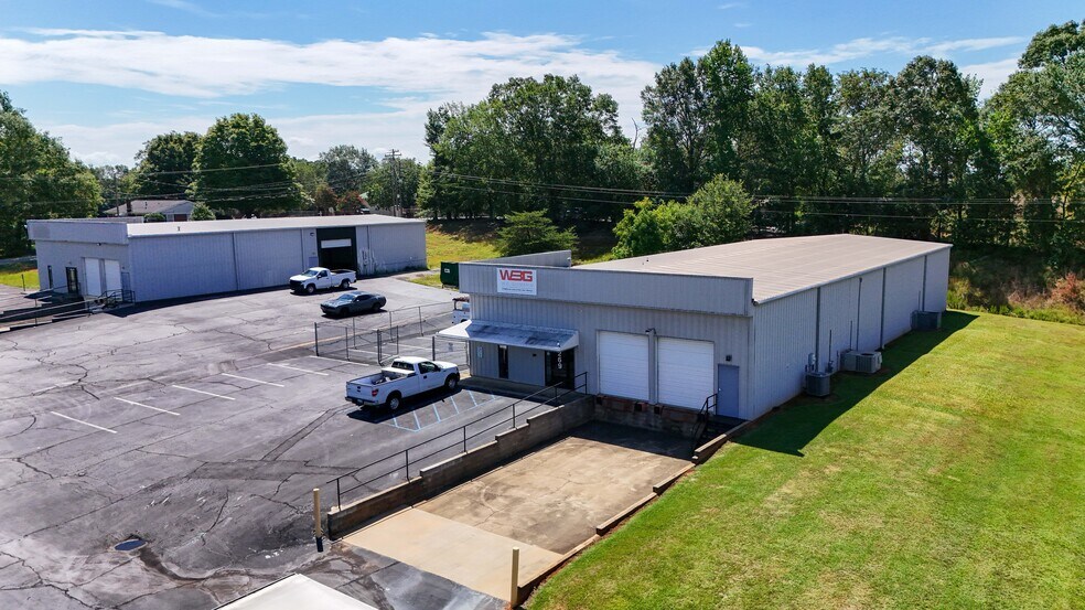 269 Lakewood Dr, Greenville, SC à louer - Photo du bâtiment - Image 3 de 13