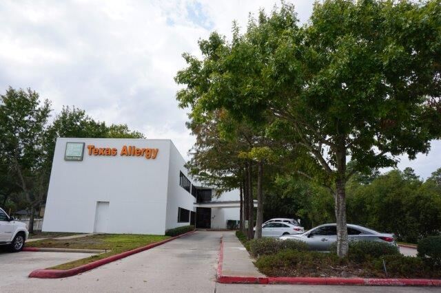 17203 Red Oak Dr, Houston, TX for lease - Building Photo - Image 2 of 7