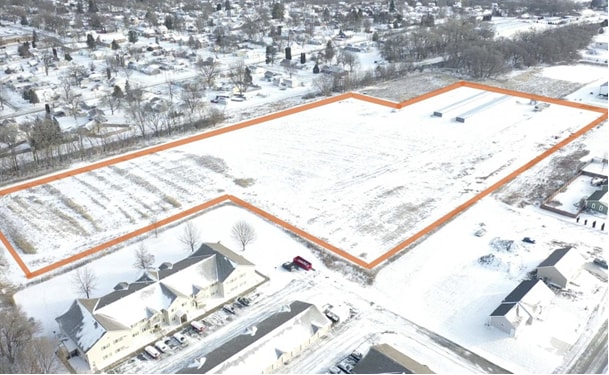 Executive Storage portfolio of 2 properties for sale on LoopNet.ca - Building Photo - Image 3 of 6