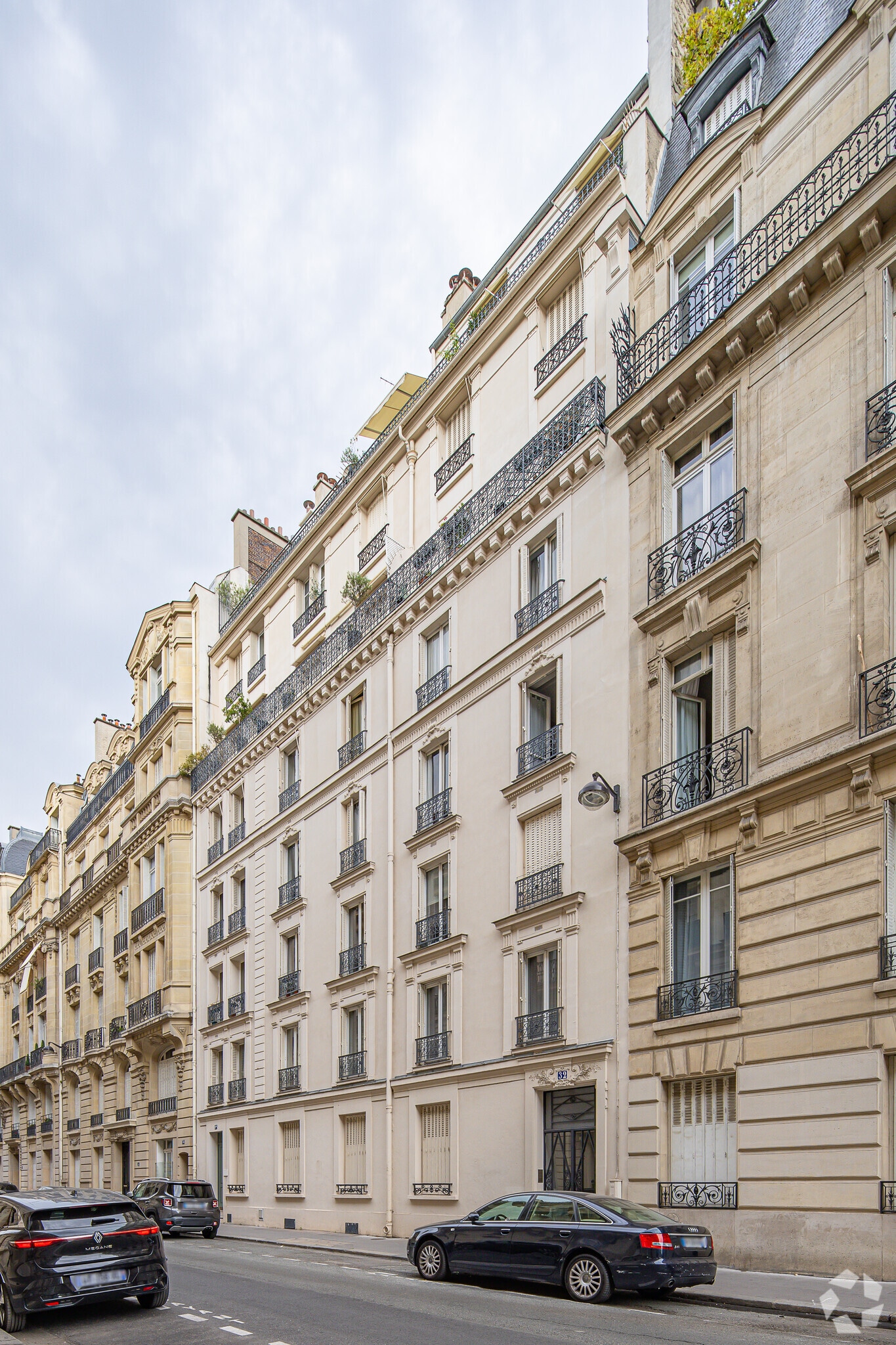 32 Bis Rue De Lubeck, Paris à louer Photo principale- Image 1 de 12