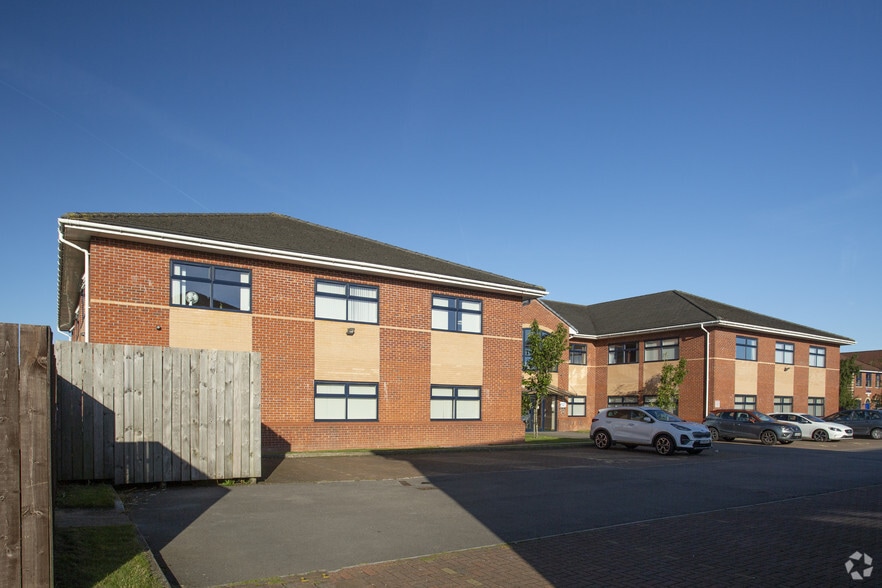 Lakhpur Ct, Stafford à louer - Photo du bâtiment - Image 2 de 3