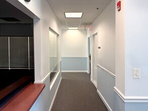 3300 Olney Sandy Spring Rd, Olney, MD for lease Interior Photo- Image 2 of 7