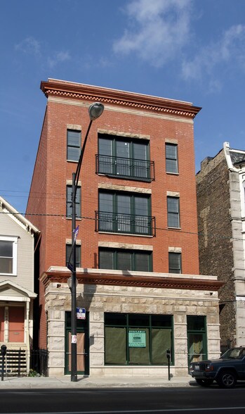 2650 N Halsted St, Chicago, IL à louer - Photo du bâtiment - Image 2 de 23