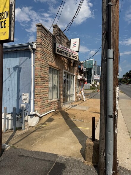 4810 Annapolis Rd, Bladensburg, MD à vendre - Photo du bâtiment - Image 2 de 58