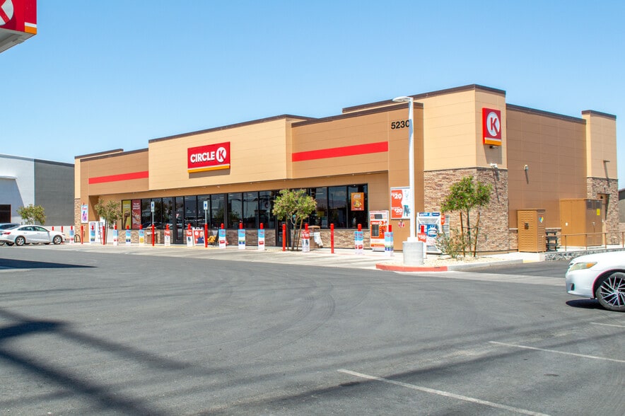 5230 Blue Diamond Rd, Las Vegas, NV for sale - Building Photo - Image 3 of 4