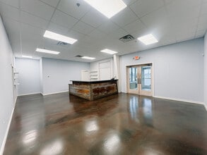 1233 4th St S, Cannon Falls, MN for lease Interior Photo- Image 1 of 5