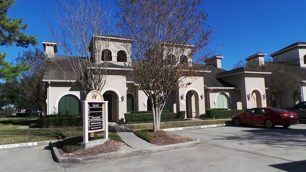12828 Willow Centre Dr, Houston, TX for sale - Primary Photo - Image 1 of 4