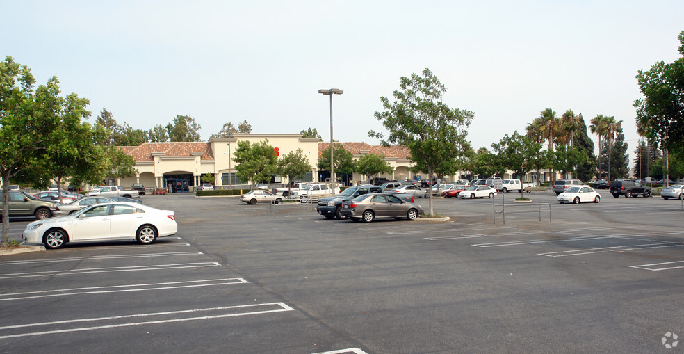 8792 19th St, Rancho Cucamonga, CA for lease - Building Photo - Image 1 of 8