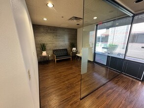 4350 E Ray Rd, Phoenix, AZ for lease Interior Photo- Image 2 of 4