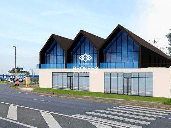 Retail in Orleans for lease Building Photo- Image 1 of 5