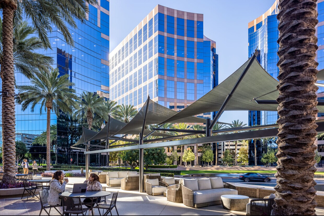 2040 Main St, Irvine, CA à louer Photo principale- Image 1 de 39