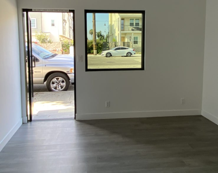 917 W Compton Blvd, Compton, CA for lease Interior Photo- Image 1 of 2