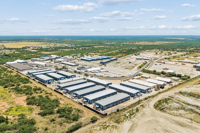 More details for 434 Urenda Loop, Carrizo Springs, TX - Industrial for Auction