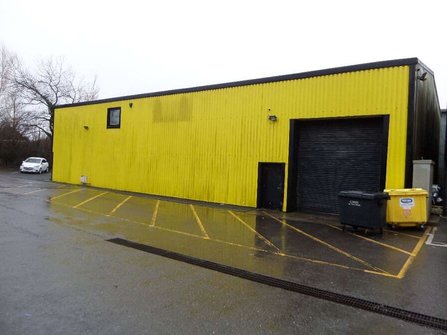 Millers Av, Bridgend for lease Primary Photo- Image 1 of 3