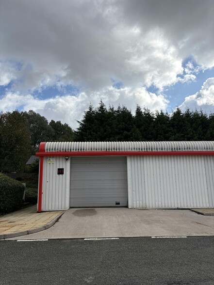 Brookside Business Park, Manchester for lease - Building Photo - Image 2 of 7